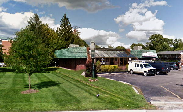 Big Boy Restaurants (Elias Brothers, Elias Bros) - Farmington Hills - 27810 Grand River Ave (newer photo)